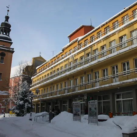 Uzdrowisko Cieplice - Dom Zdrojowy 3* 옐레니아구라