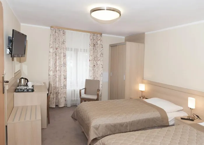 Uzdrowisko Cieplice - Dom Zdrojowy Еленя-Гура