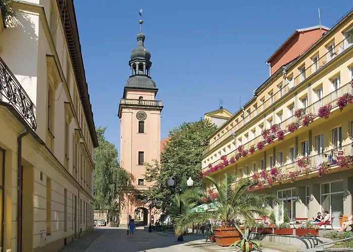 Uzdrowisko Cieplice - Dom Zdrojowy Апарт-отель Еленя-Гура