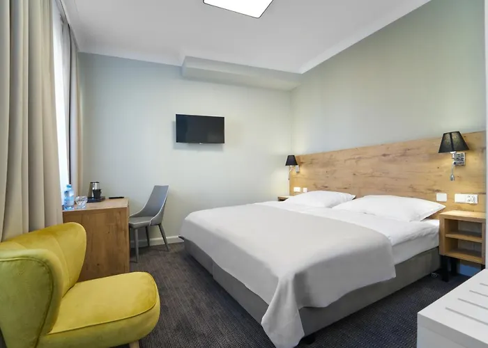 Uzdrowisko Cieplice - Dom Zdrojowy Еленя-Гура