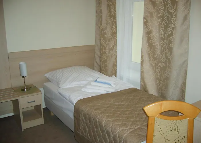 Uzdrowisko Cieplice - Dom Zdrojowy Апарт-отель Еленя-Гура